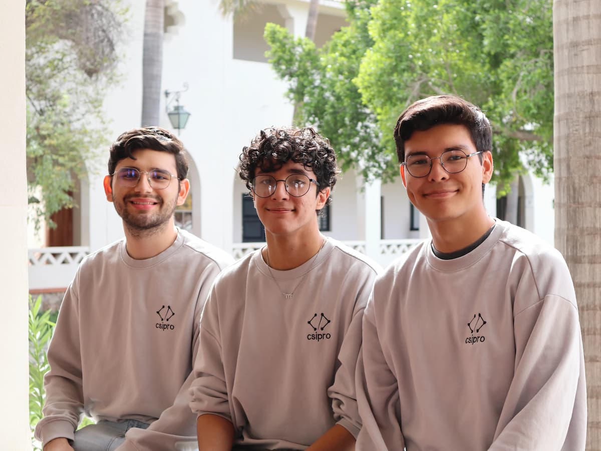 Luis Ernesto Hernández, David Núñez, y Andrés Antelo.