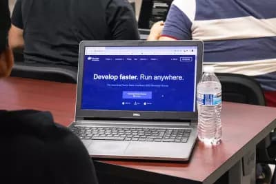 Estudiante en el CSI PRO WORKSHOP de Docker en abril de 2023.