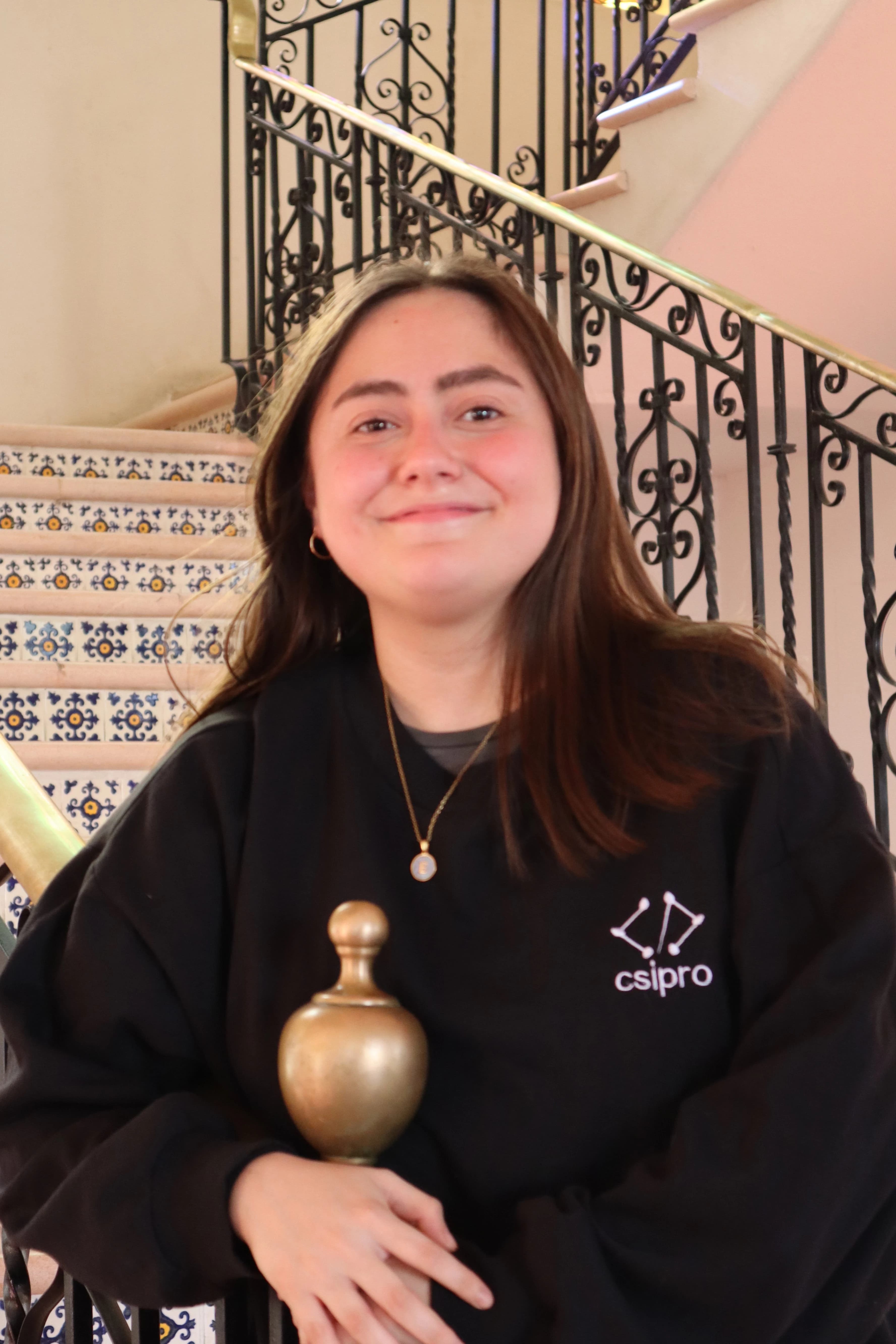 Estefanía Grave Angulo