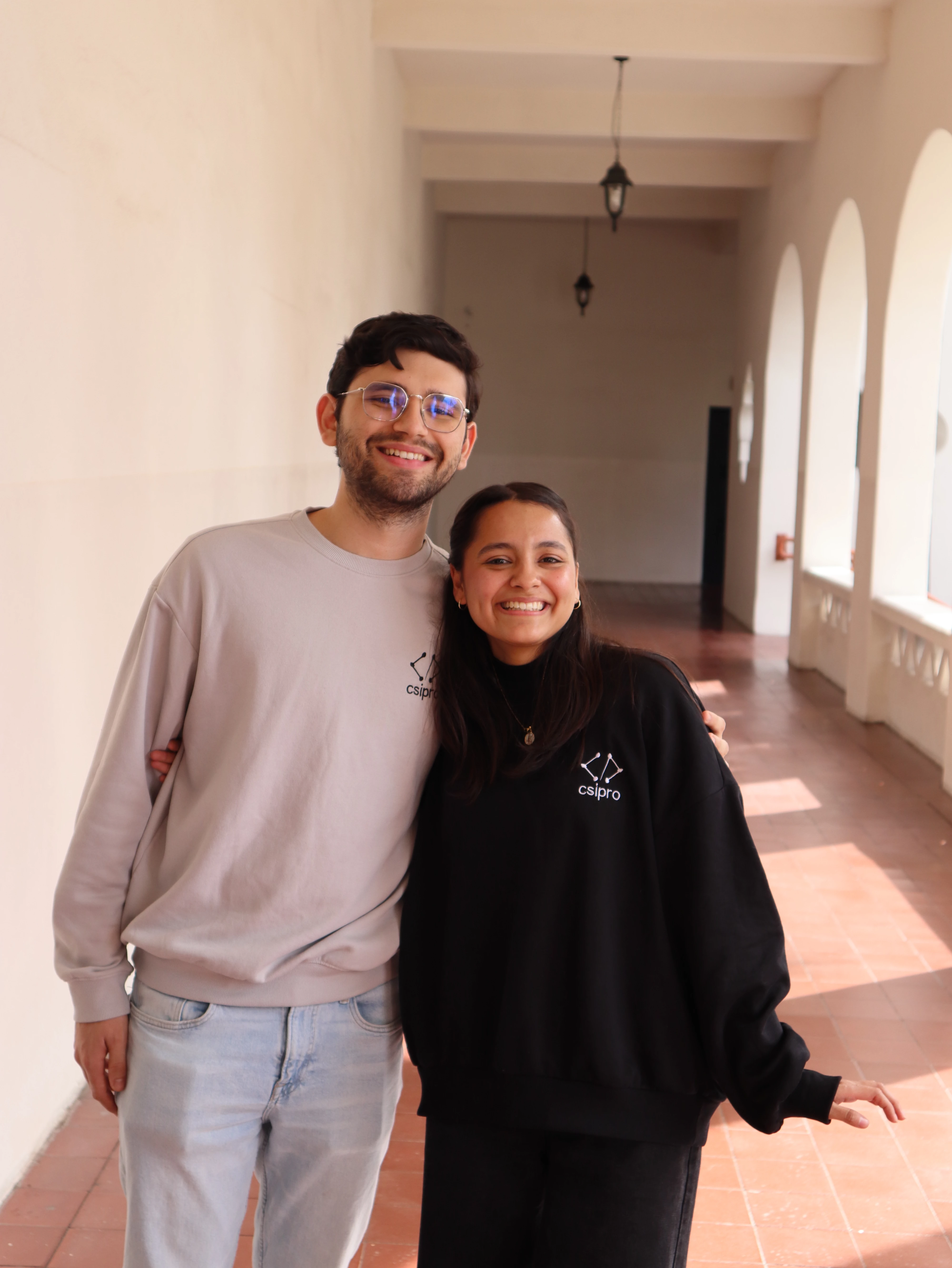 Luis Hernández y Karla Lerma, miembros de CSI PRO.
